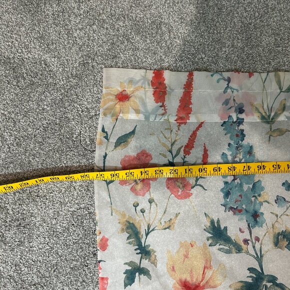 Spring Floral Sheer Rod pocket Curtain panels set of 2 Size 83 X 57 - Picture 5 of 6